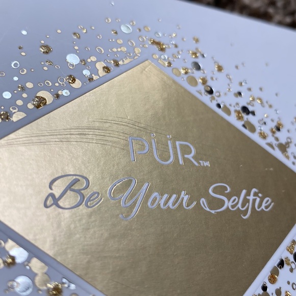 Eyeshadow Palette Bundle - Assorted - Picture 4 of 4